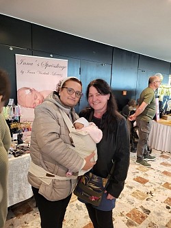 Hier mit einer ganz lieben treuen Youtube Abonnetin Kathyleen die sich total gefreut hat mich Live zusehen,. Sie schaut sich sehr gerne meine Videos an.