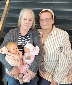 Siggi mit meinen beiden Rebornbabys Amy Rose und Mia Rose